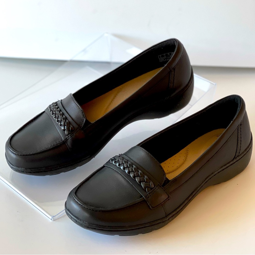Clarks Women's Black Leather Cora Viola Loafer Flats Slip On Shoes, Sz 7.5W
